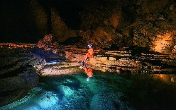 “雨神”萧敬腾的成功，离不开他背后的女人，究竟是谁？游戏画面